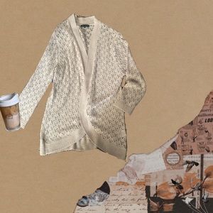 Cream colored cardigan😍